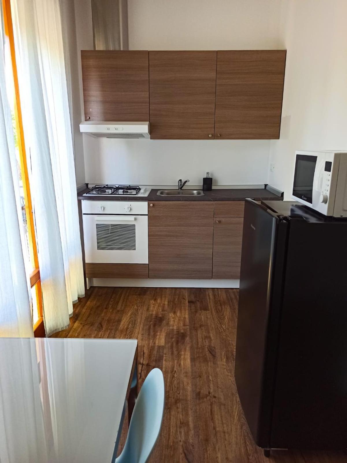 Da Caterina Appartamento Con Cucina 티따델라 외부 사진